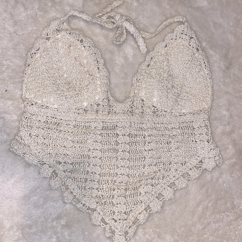 Beige knitted backless top